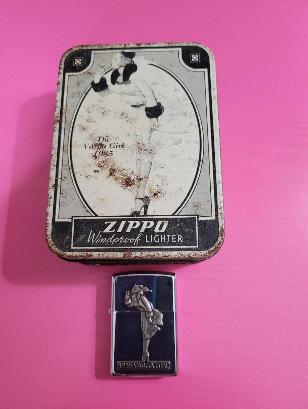 Vintage Zippo Varga Girl Windproof Lighter In Tin See Description (0944)